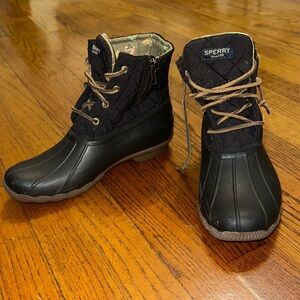 Sperry Women's Quilted Black and Tan Duck Boots